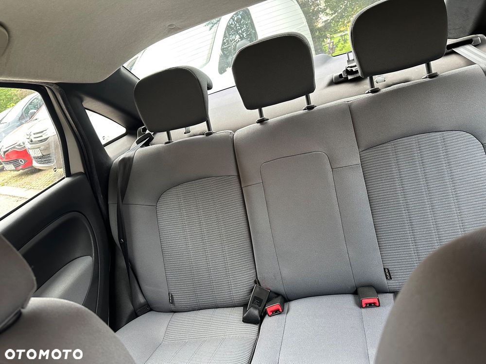 Fiat Linea 1.4 Active - 12