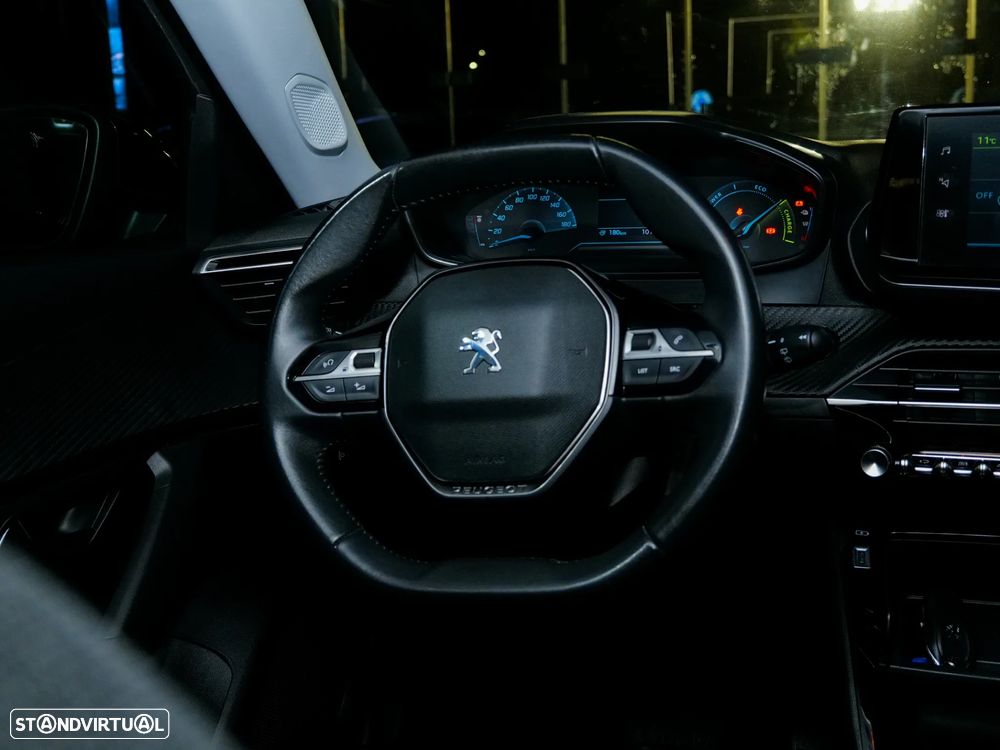 Peugeot e-2008 Allure+ - 15
