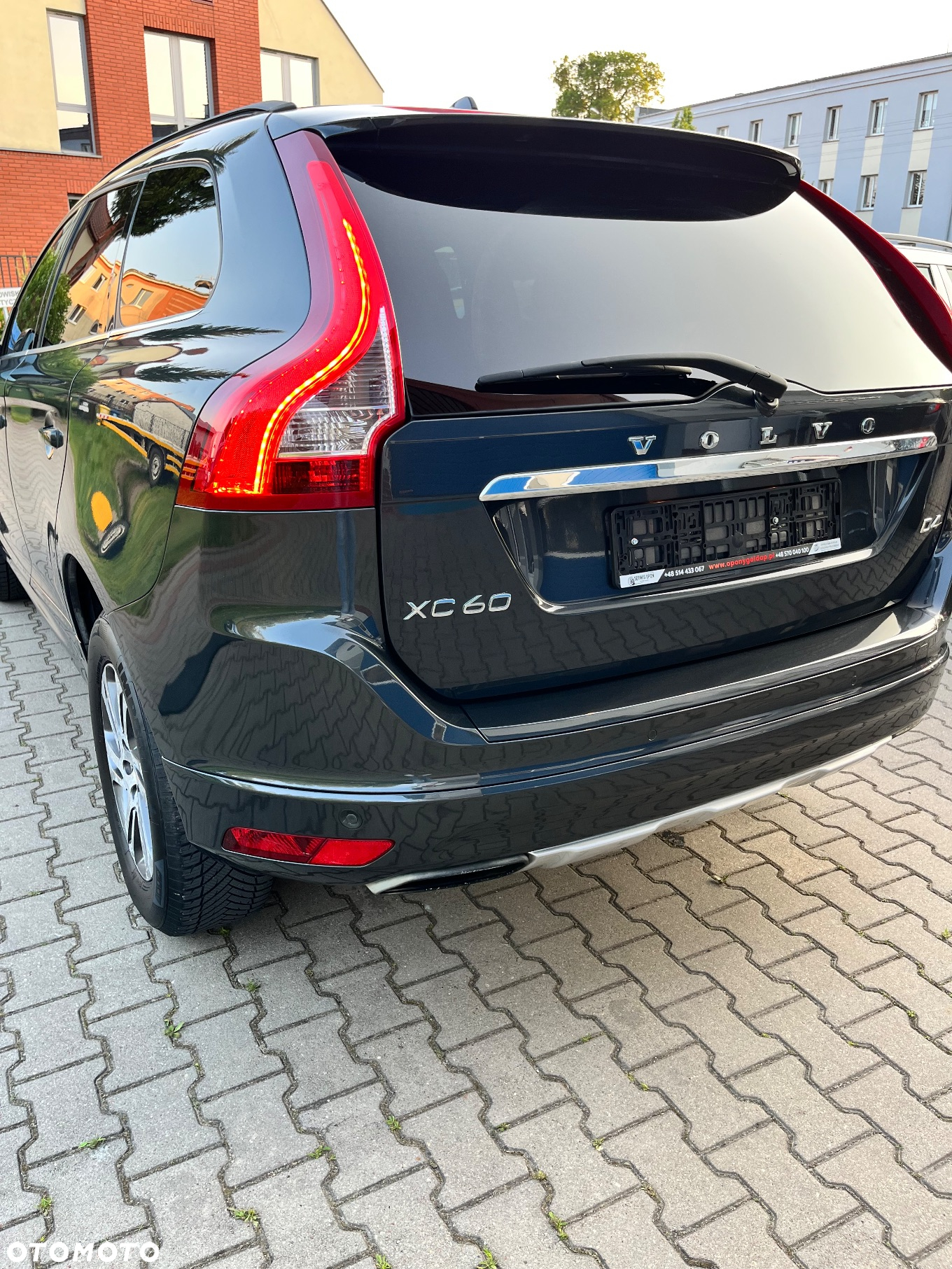 Volvo XC 60 D4 Momentum - 39