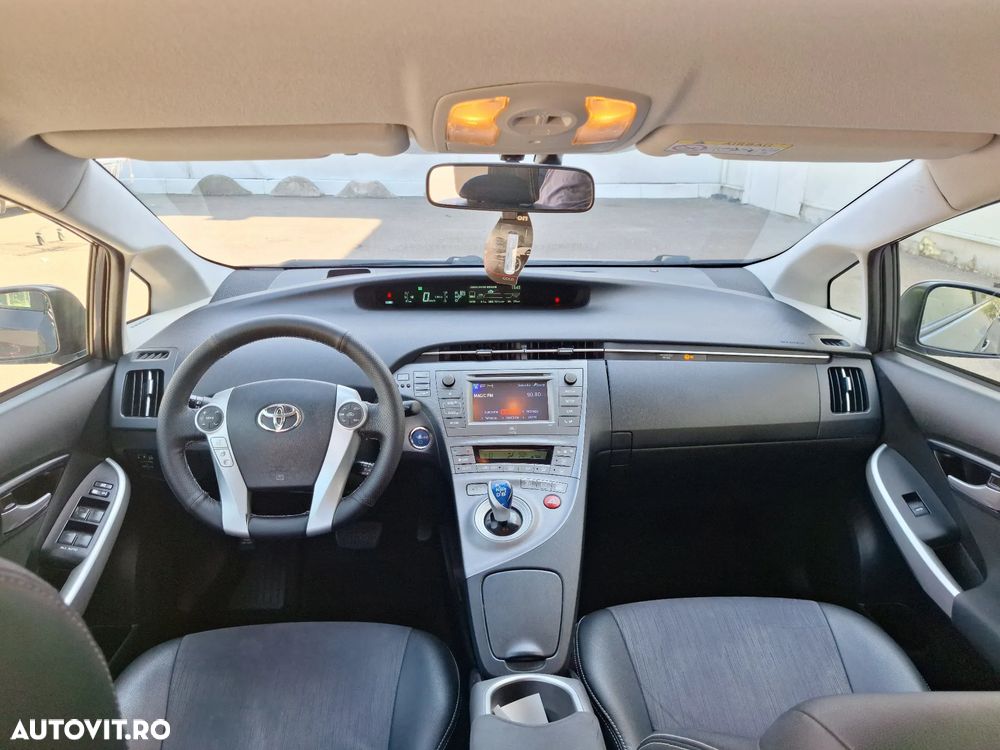 Toyota Prius Terra - 9