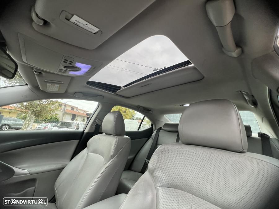 Lexus IS 220 d Luxury 46 - 21