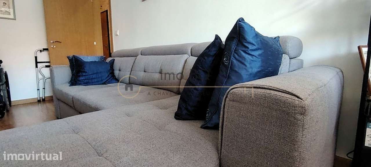T2 Renovado Pç Chile/ Pç Paiva Couceiro - Grande imagem: 3/17