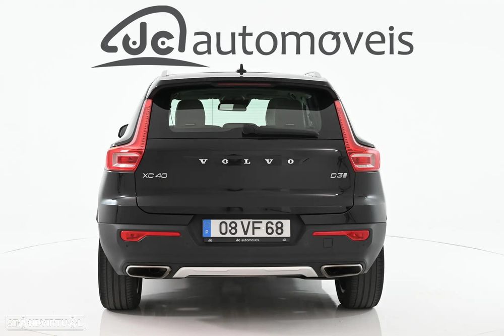 Volvo XC 40 2.0 D3 - 9