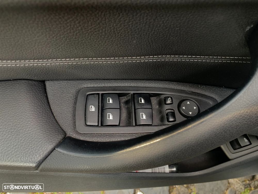 BMW X1 16 d sDrive Auto xLine - 27