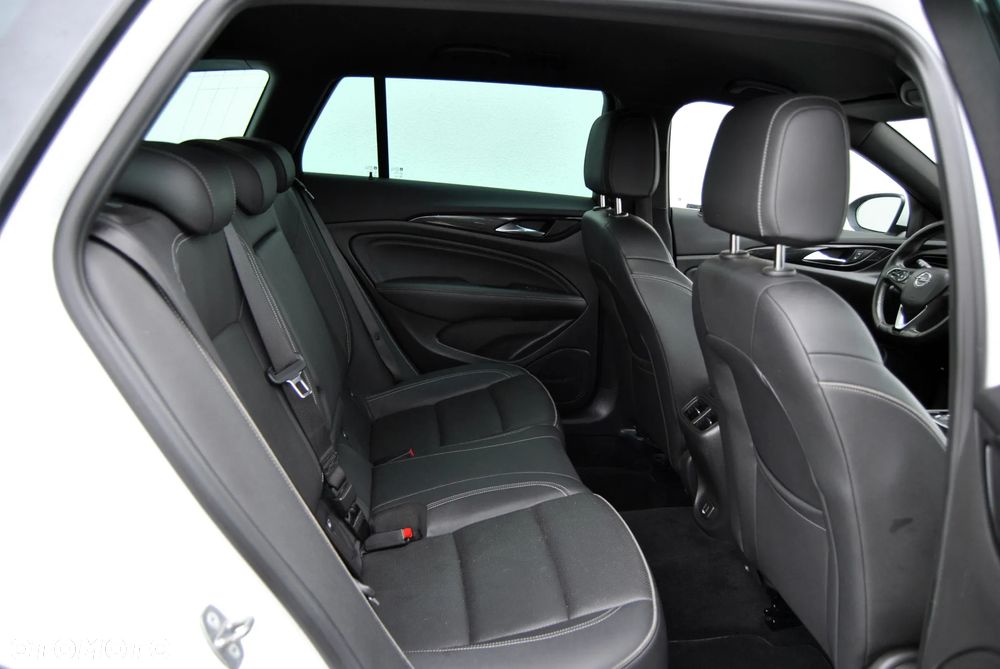 Opel Insignia CT 2.0 CDTI 4x4 Exclusive S&S - 23