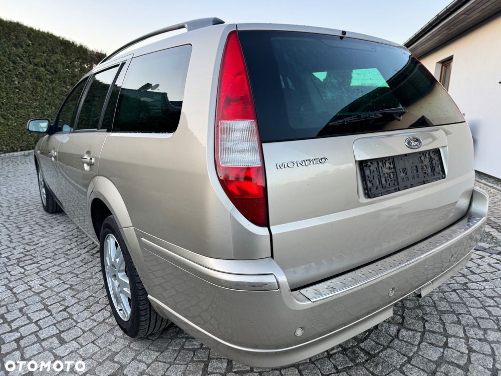 Ford Mondeo - 18