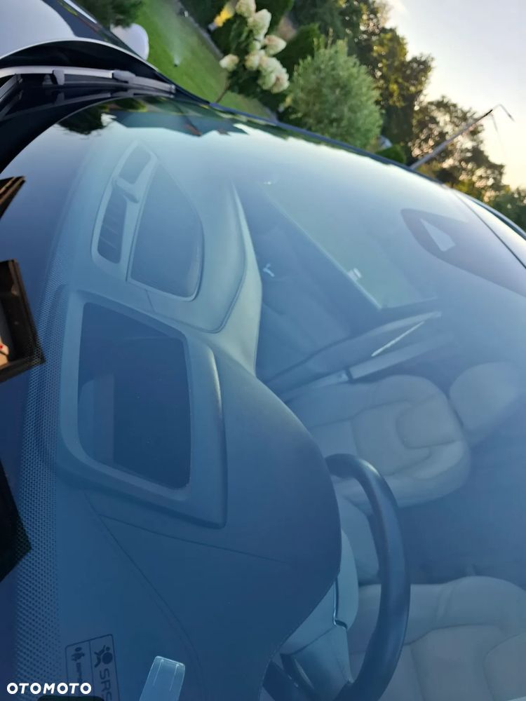 Volvo XC 90 - 30