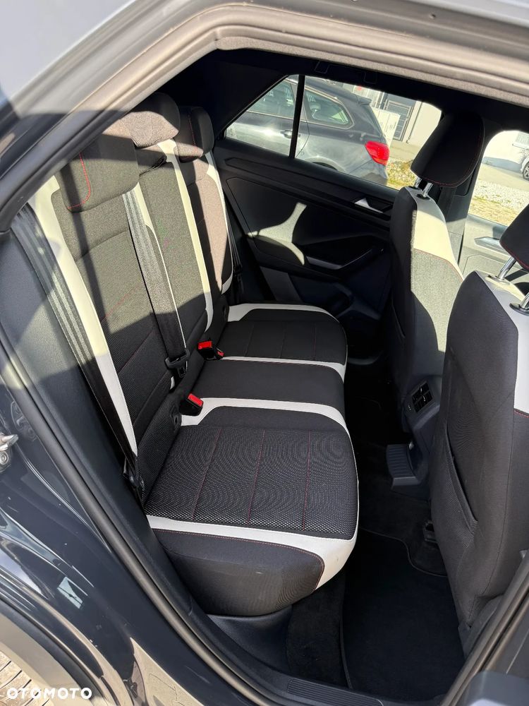 Volkswagen T-Roc - 20