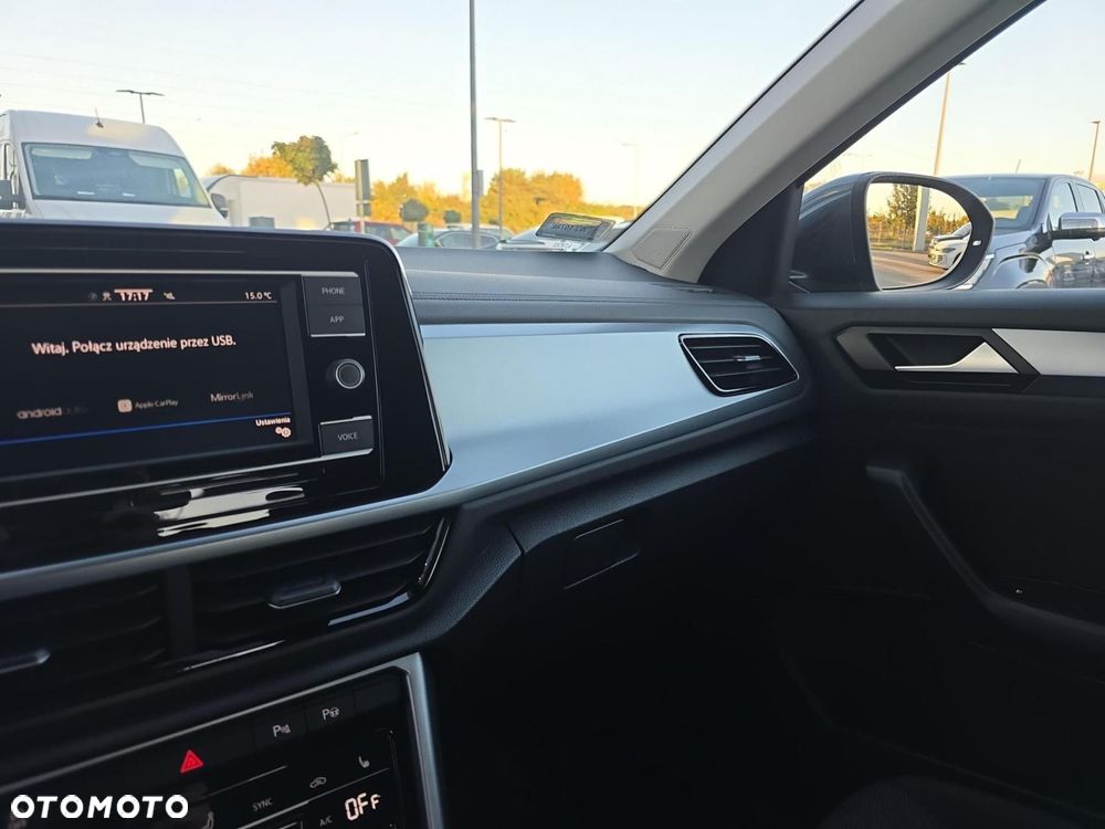 Volkswagen T-Roc 1.5 TSI Life Plus DSG - 22