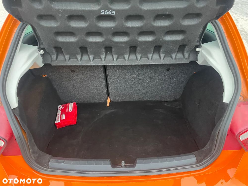 Seat Ibiza SC 1.9 TDI PD Sport - 9