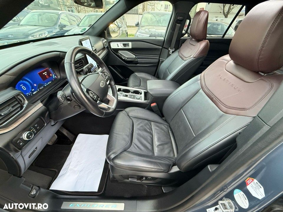 Ford Explorer - 22