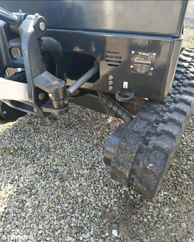 Bobcat E17z - 10