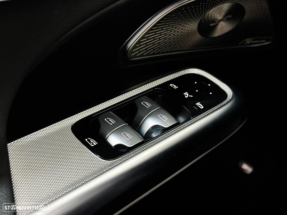 Mercedes-Benz E 300 de 4Matic 9G-TRONIC AMG Line - 49