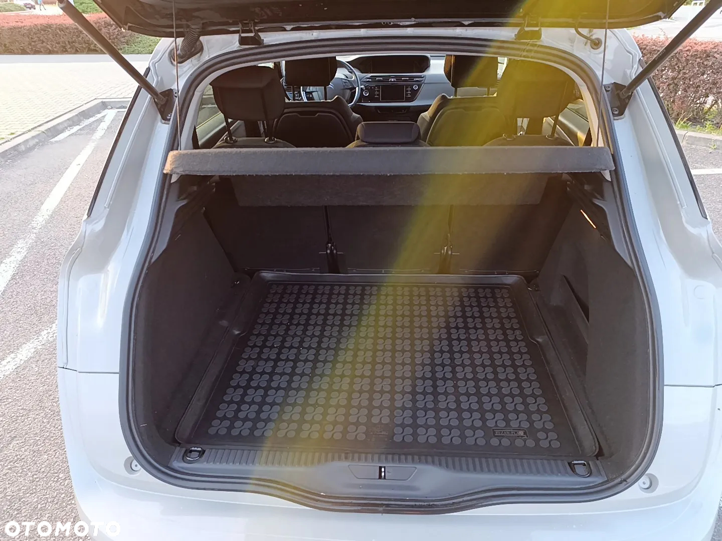 Citroën C4 Picasso 1.2 PureTech MoreLife S&S - 13