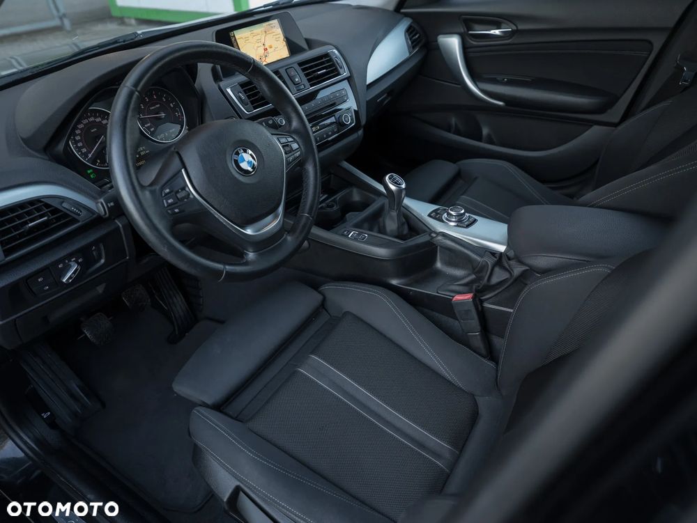 BMW Seria 1 116i Sport Line - 25