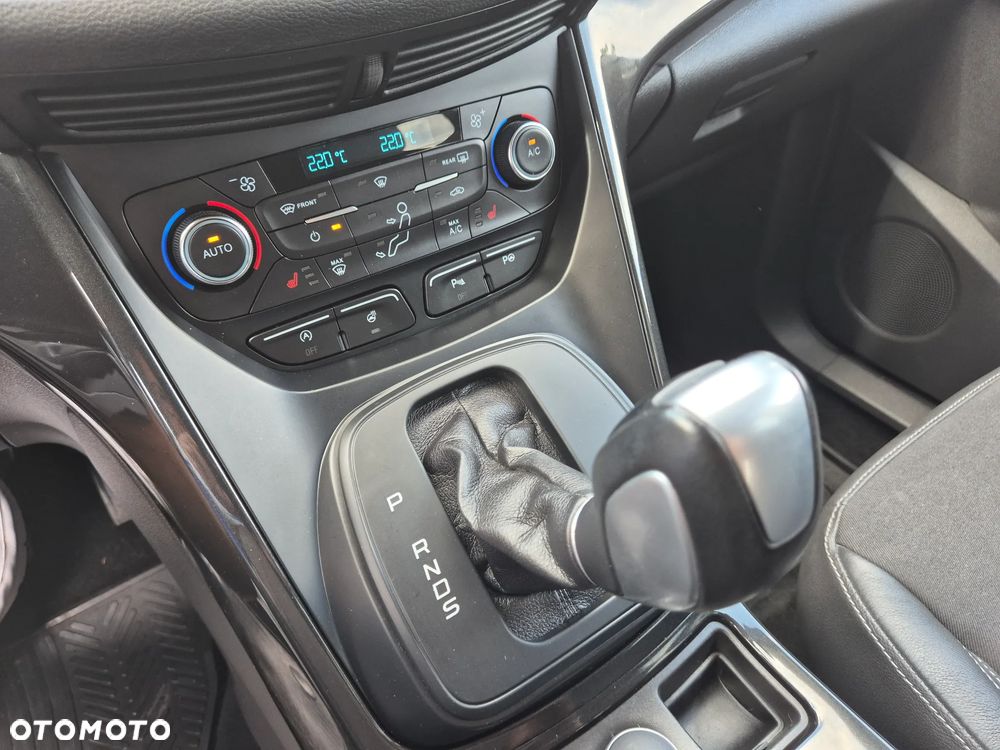 Ford Kuga 2.0 TDCi 4x4 ST-Line - 37