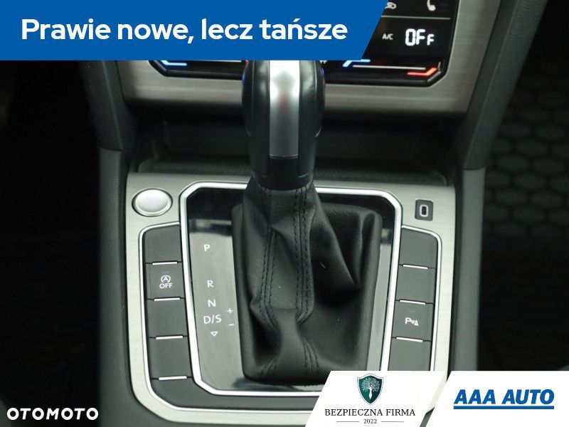 Volkswagen Passat Variant - 13