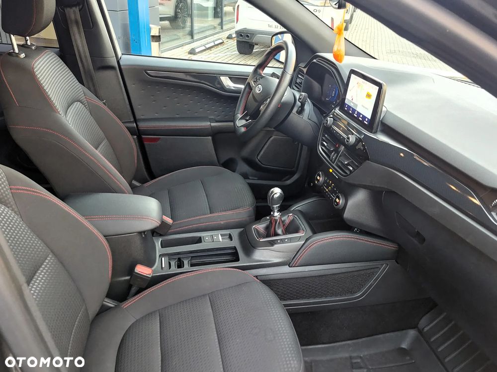 Ford Kuga 2.0 TDCi FWD ST-Line - 11