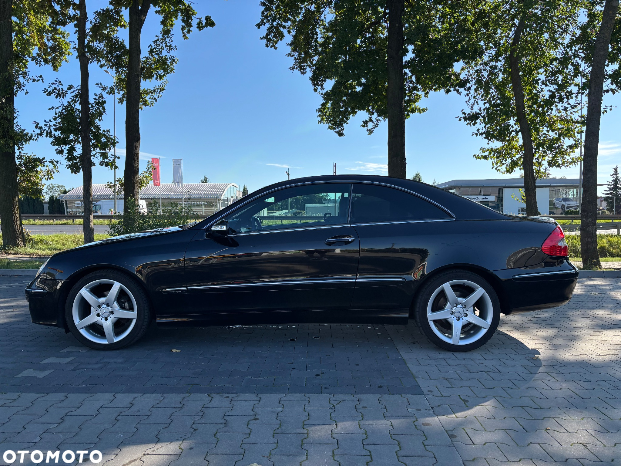 Mercedes-Benz CLK - 4