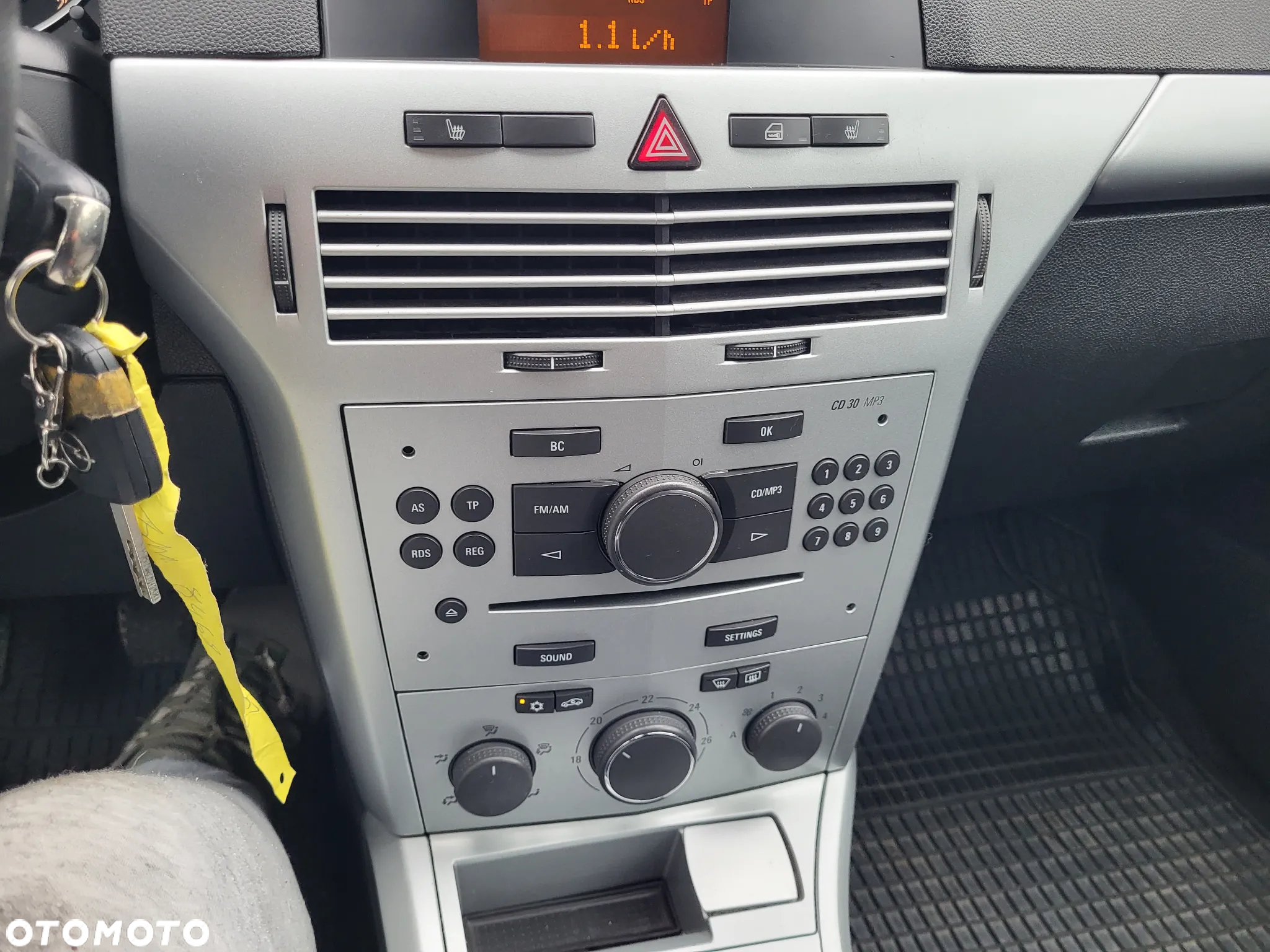 Opel Astra 1.8 Caravan Edition - 24