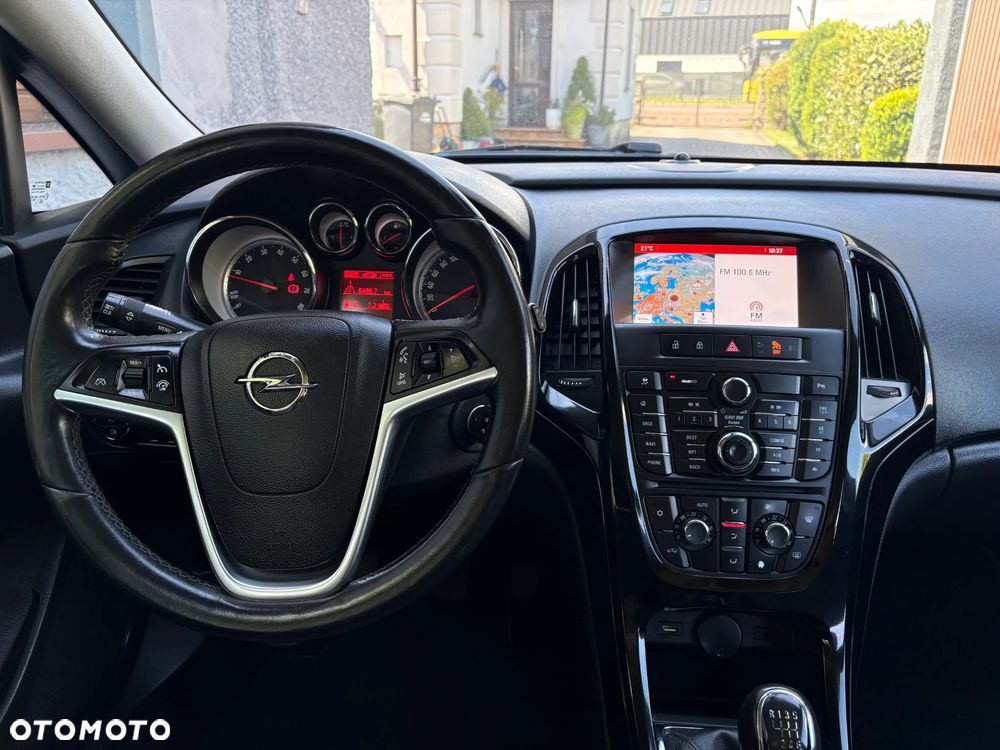 Opel Astra 1.4 Turbo Cosmo - 12