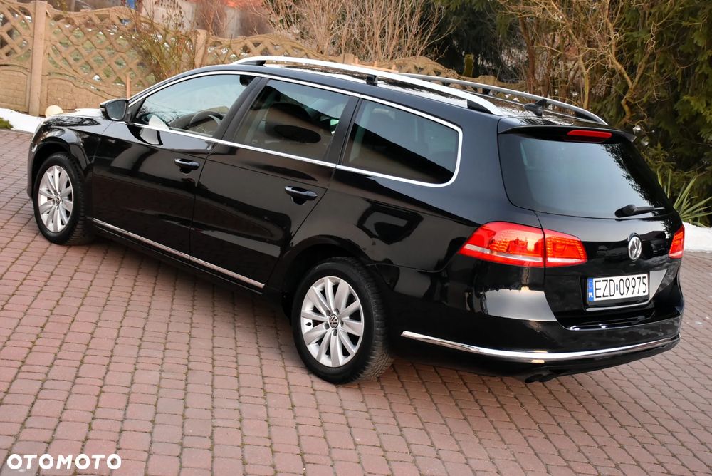 Volkswagen Passat 2.0 TDI DSG Comfortline - 17