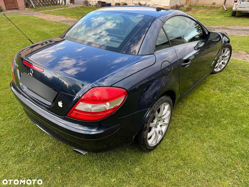 Mercedes-Benz SLK 300 7G-TRONIC - 4