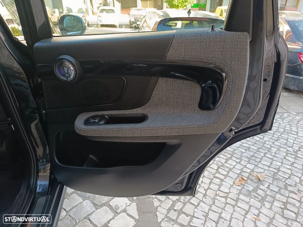 MINI Countryman Cooper SE Premium P. Essential Auto - 39