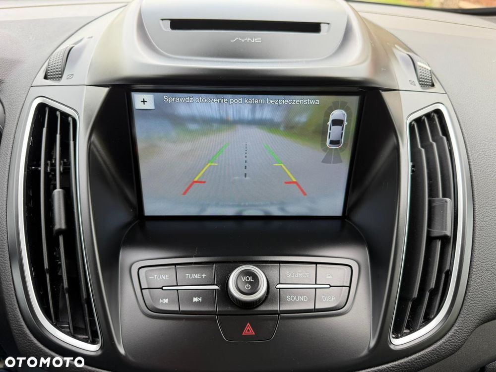 Ford Grand C-MAX - 23