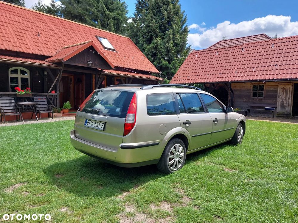 Ford Mondeo 1.8 Trend - 4