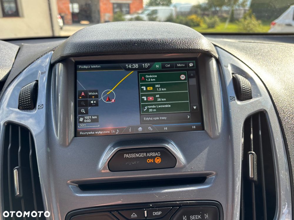 Ford Tourneo Connect Grand - 33