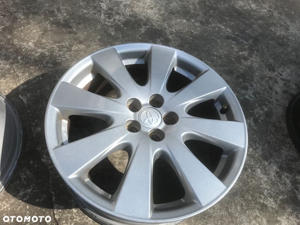 Felgi Toyota Avensis T25 Prius 7x17 5x100 ET45 - 4