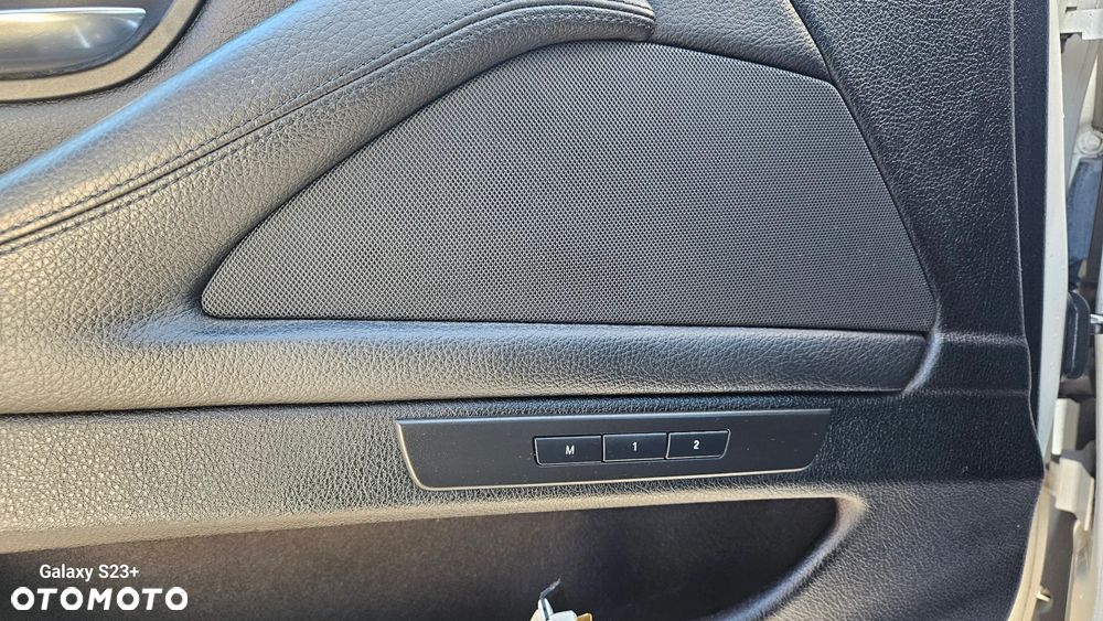 BMW Seria 5 535d xDrive Sport-Aut Luxury Line - 14