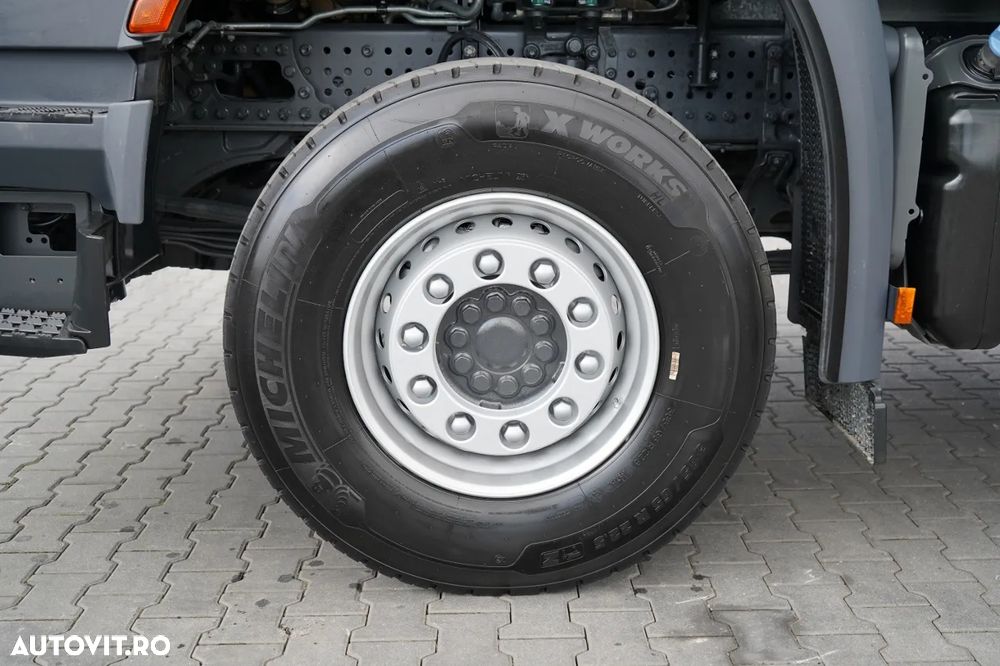 Mercedes-Benz AROCS 3240 / 8x4 / LIVRARE - 7 M / + HDS HIAB X-HIPRO 302 / MAX 9.200 KG / 21 M REACH / TRIDEM / PILOT / ROTATOR / FURCĂ / PUNTE RIDICATĂ / EURO 6 - 24