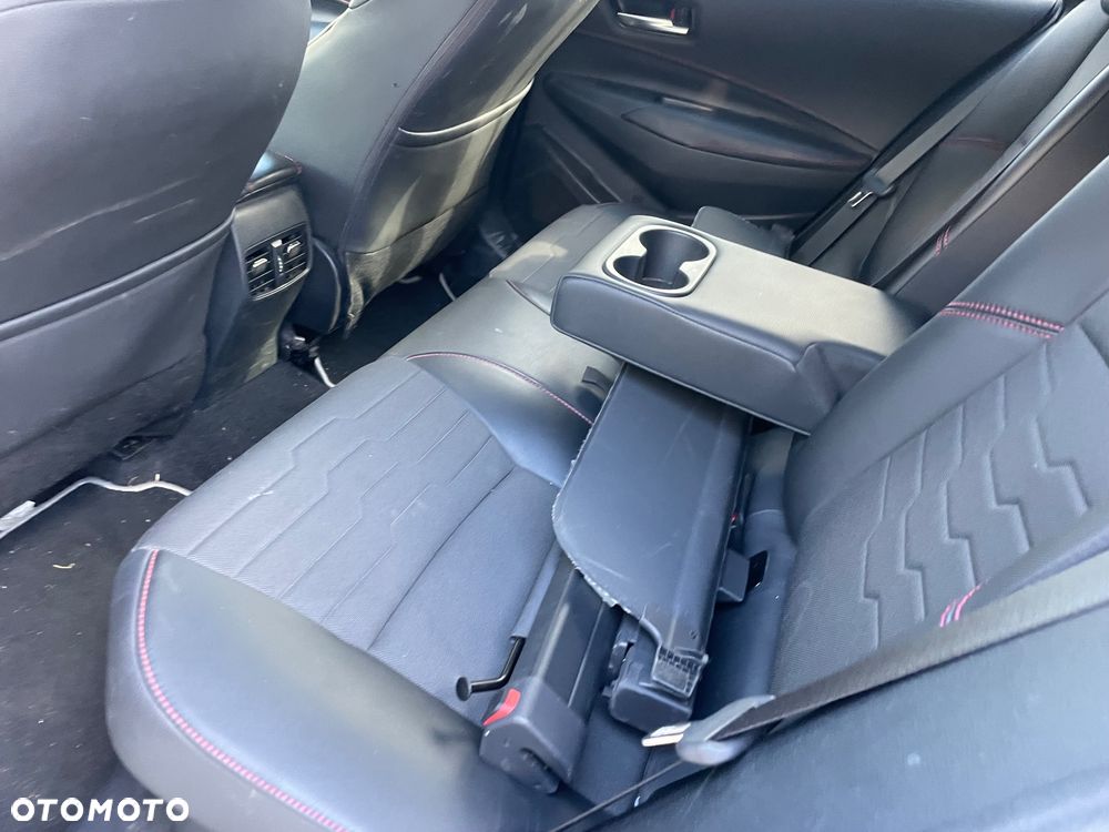 Toyota Corolla 2.0 Hybrid Executive - 9