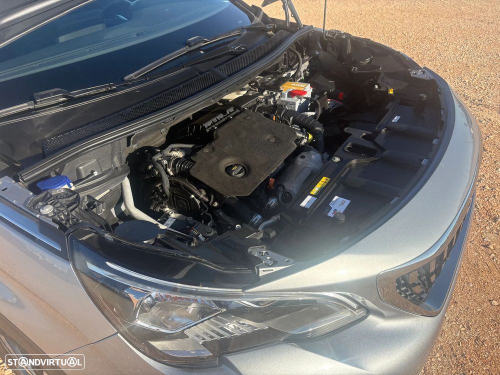 Peugeot 3008 1.5 BlueHDi Allure EAT8 - 8