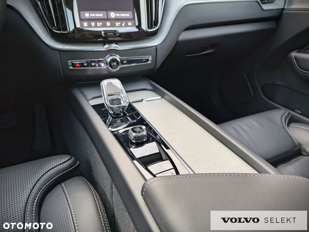 Volvo XC 60 - 22