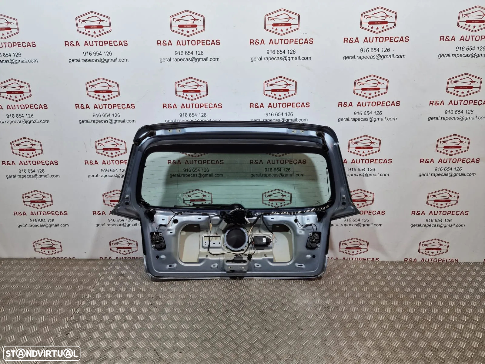Tampa da Mala VW Golf 6 VI  portas Original - 8