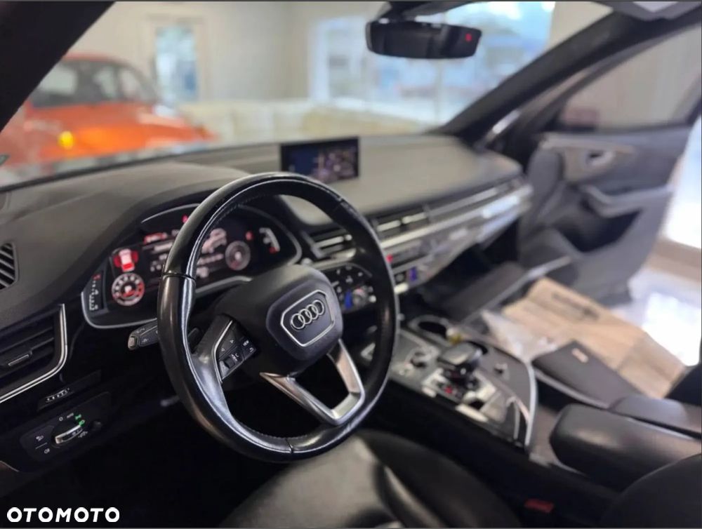 Audi Q7 3.0 TFSI Quattro Tiptronic - 17