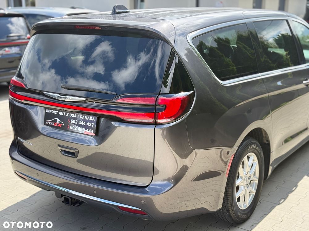 Chrysler Pacifica - 6