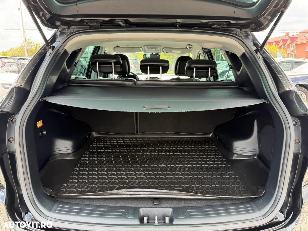 Hyundai ix35 2.0 CRDI 4WD Automatik Fifa World Cup Gold Edition - 17