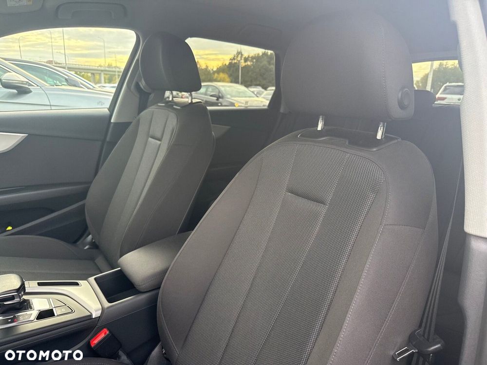 Audi A4 Avant 35 TFSI mHEV S tronic - 19