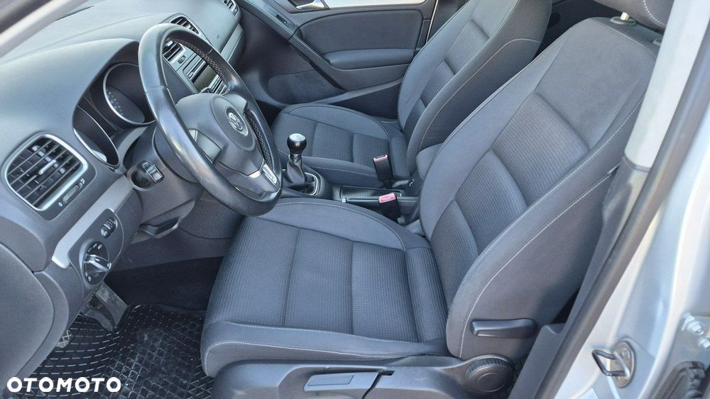 Volkswagen Golf - 21