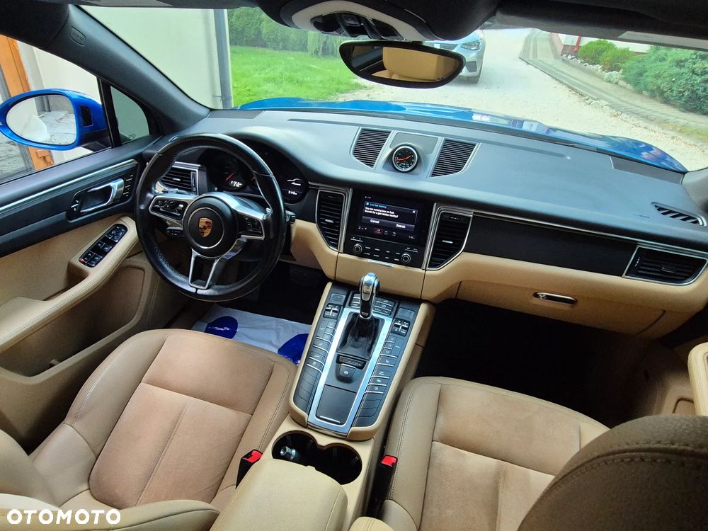 Porsche Macan - 13