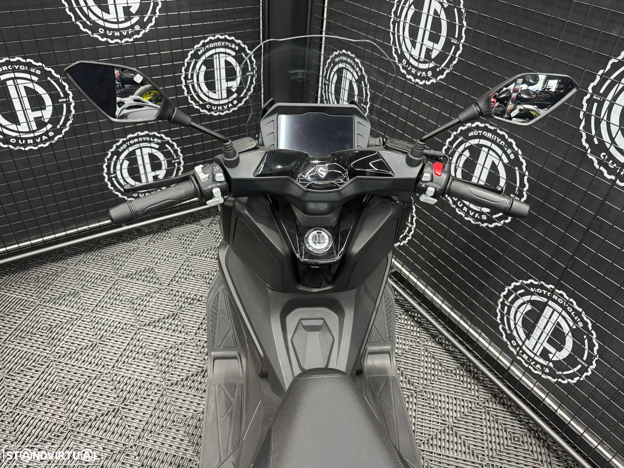 Cyclone RT2 - 7