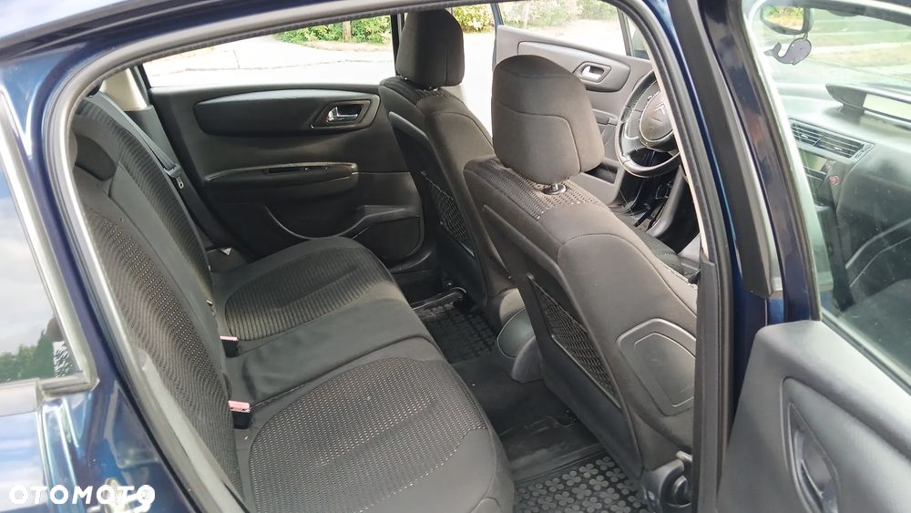 Citroën C4 1.6 HDi Advance - 10