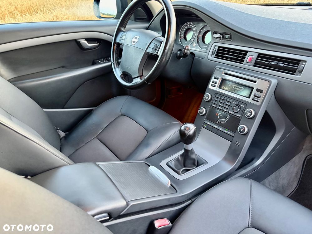 Volvo V70 2.0D Momentum - 13