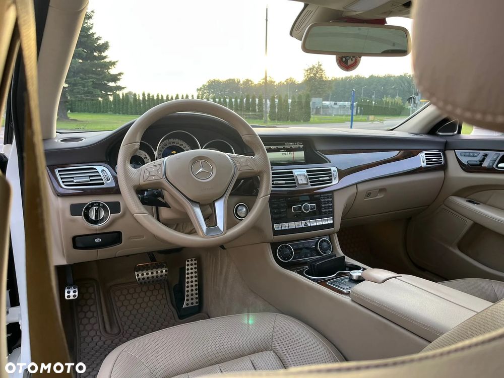 Mercedes-Benz CLS 500 4Matic 7G-TRONIC - 15