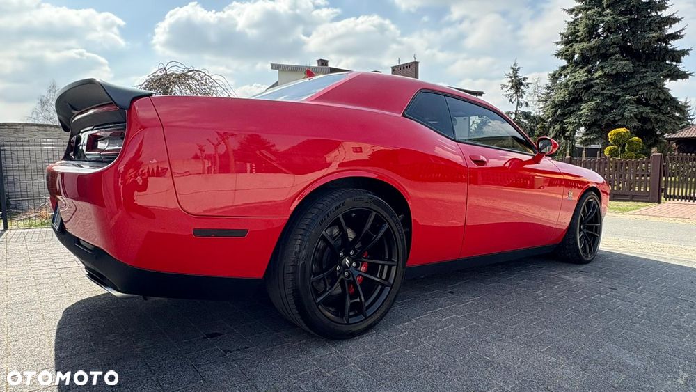 Dodge Challenger 6.4 Scat Pack - 8