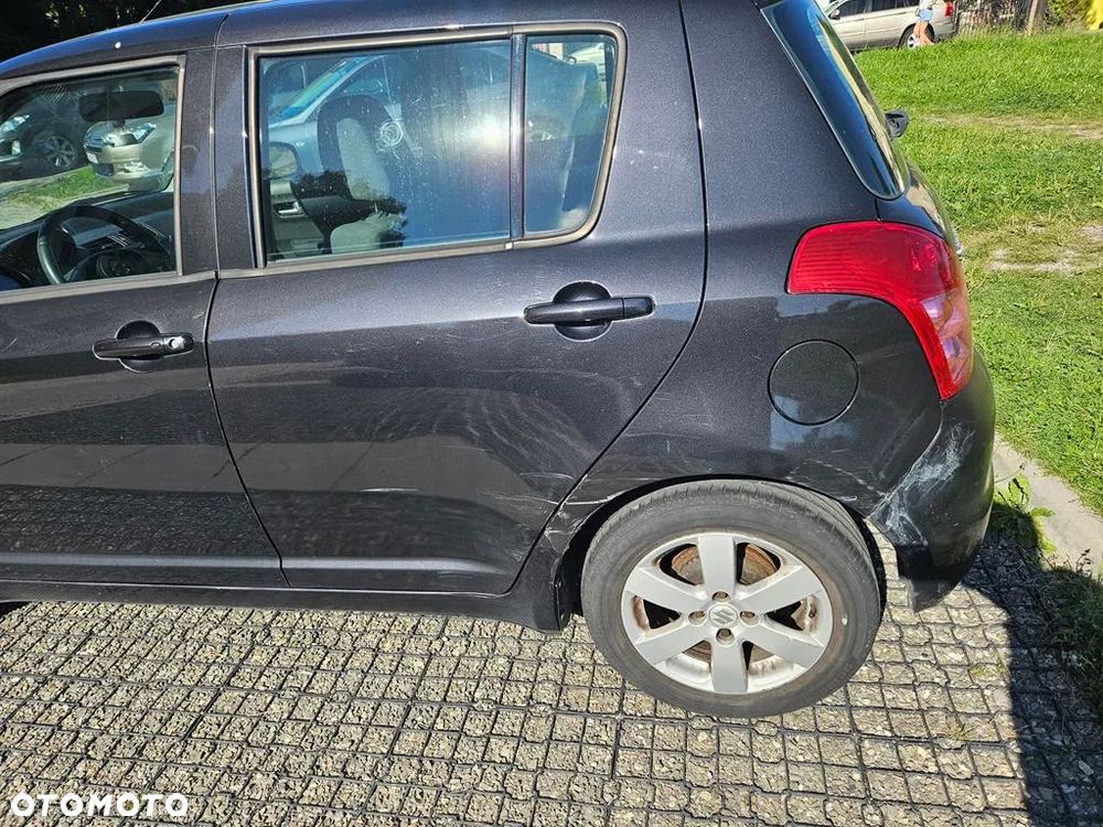 Suzuki Swift 1.3 DDiS GLX / Comfort - 11